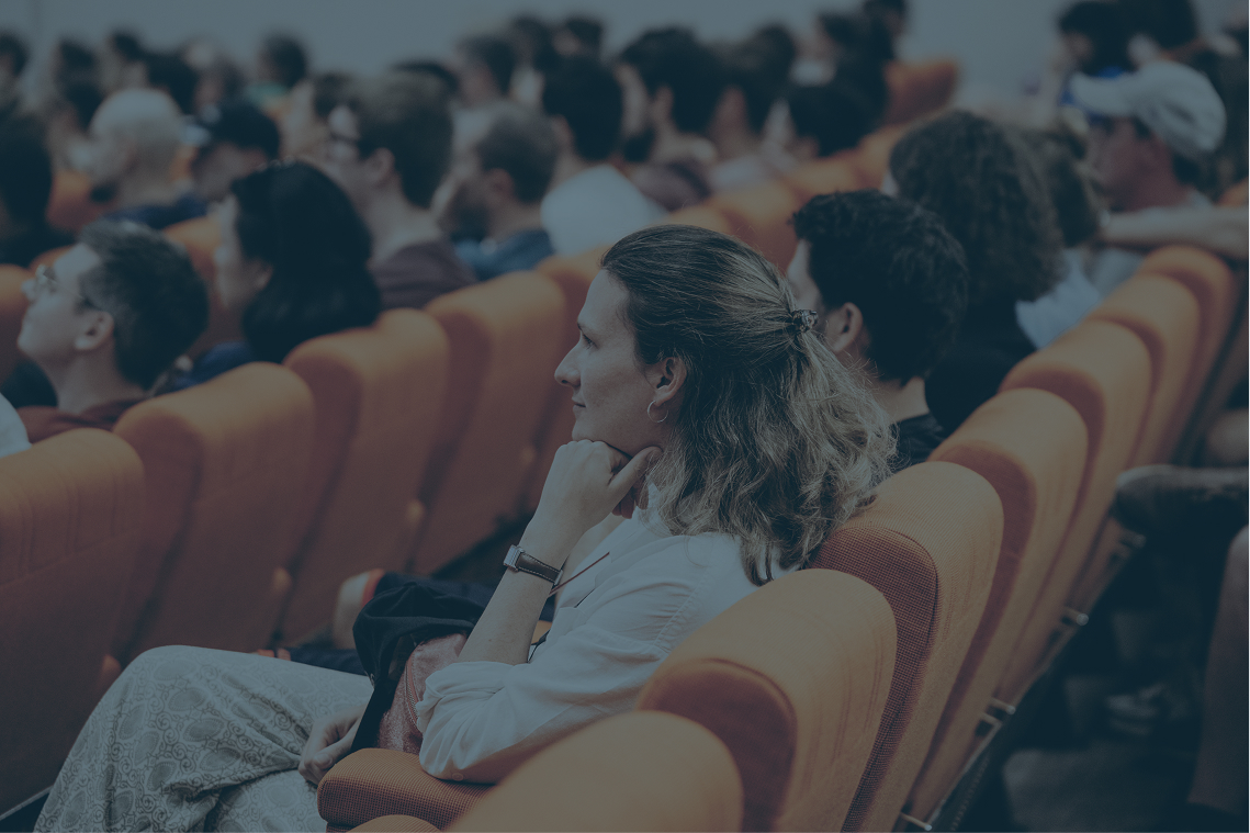 background-testimonials